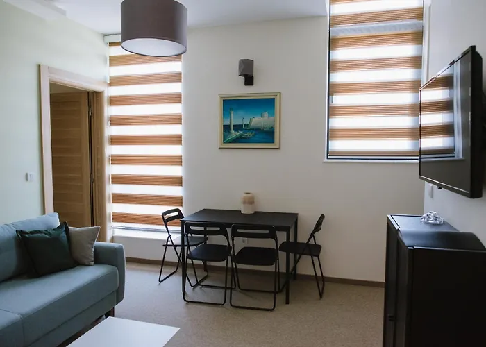 ホテル Avior Garni